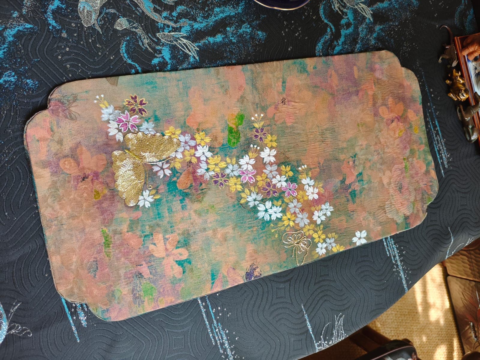 Sakura Butterfly Xiangyunsha Tea Mat — Gold-thread & Hand-paint